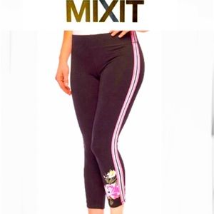 MIXIT black Crop Leggings with pink/white Side Stripe flower size L NWOT